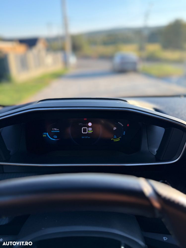 Peugeot 208 e-208 GT - 4