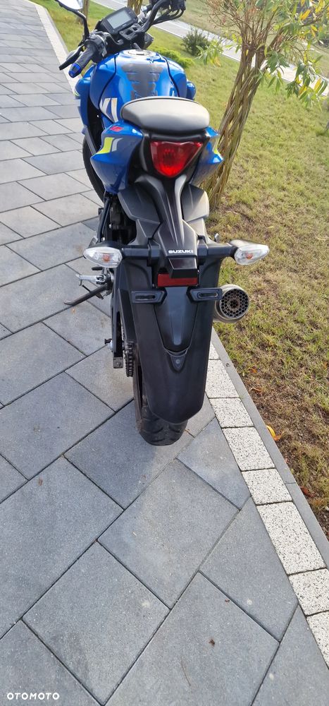 Suzuki GSX - 8
