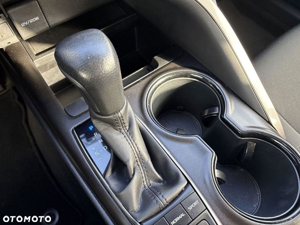 Toyota Camry 2.5 Hybrid Comfort CVT - 15