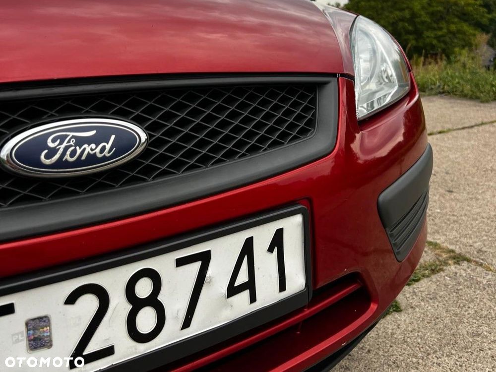 Ford Focus 1.6 Ambiente - 13