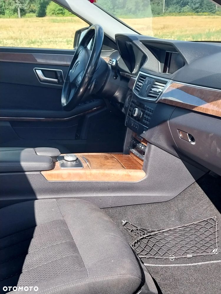 Mercedes-Benz Klasa E 200 BlueTEC 7G-TRONIC Elegance - 14