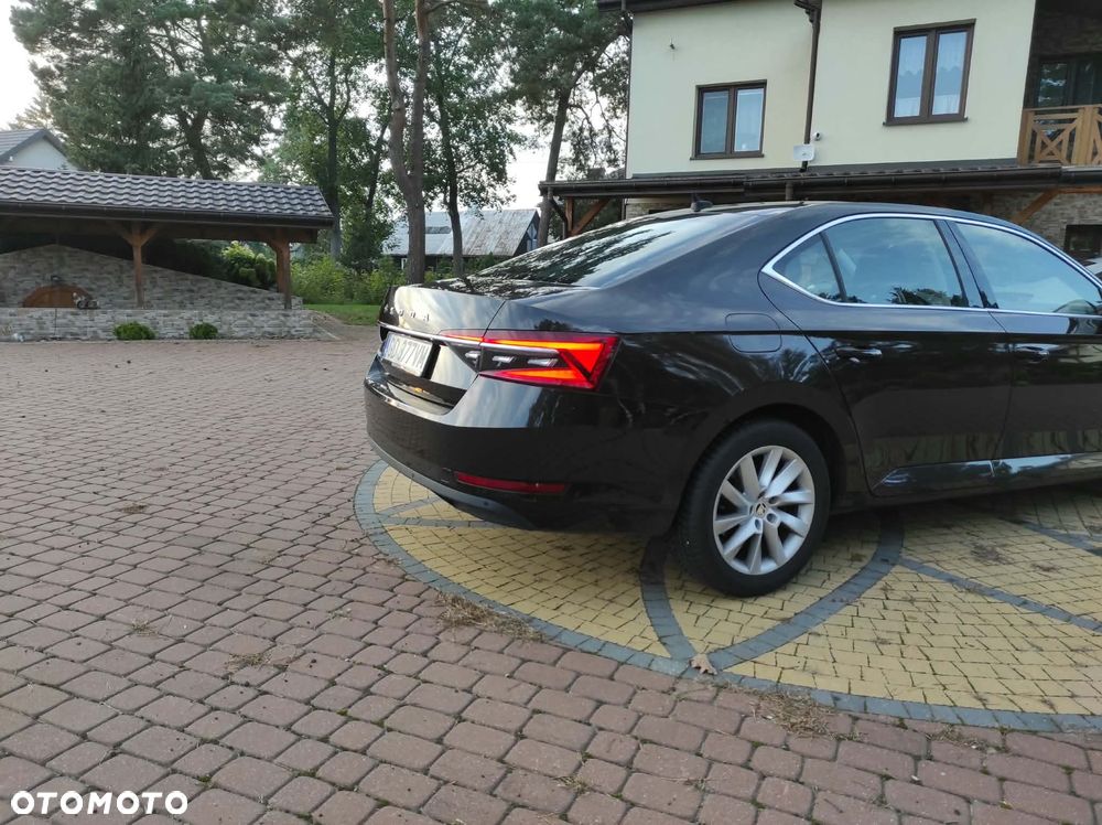 Skoda Superb 2.0 TDI Ambition DSG - 12
