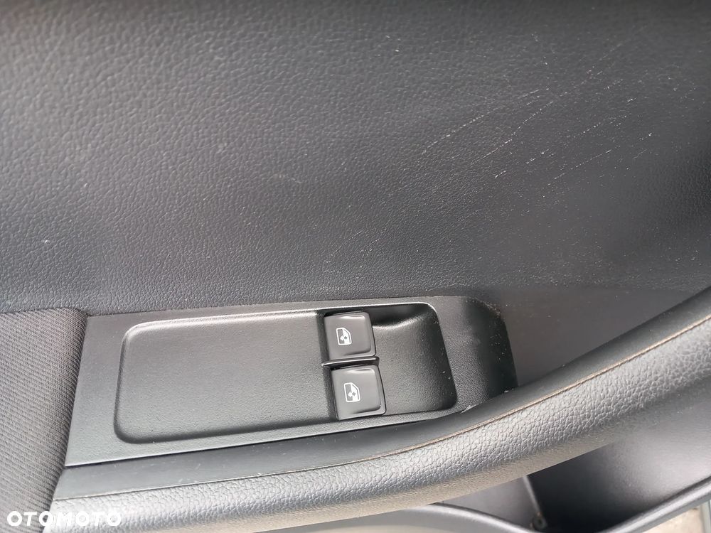 Skoda Fabia 1.0 MPI Active - 19