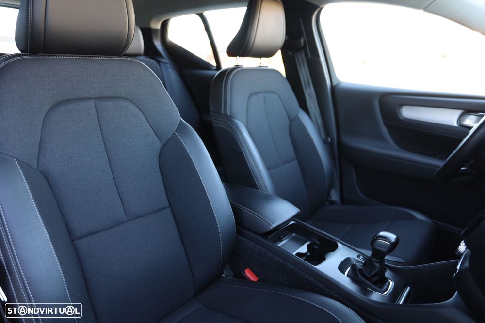 Volvo XC 40 2.0 D3 Momentum Plus - 14