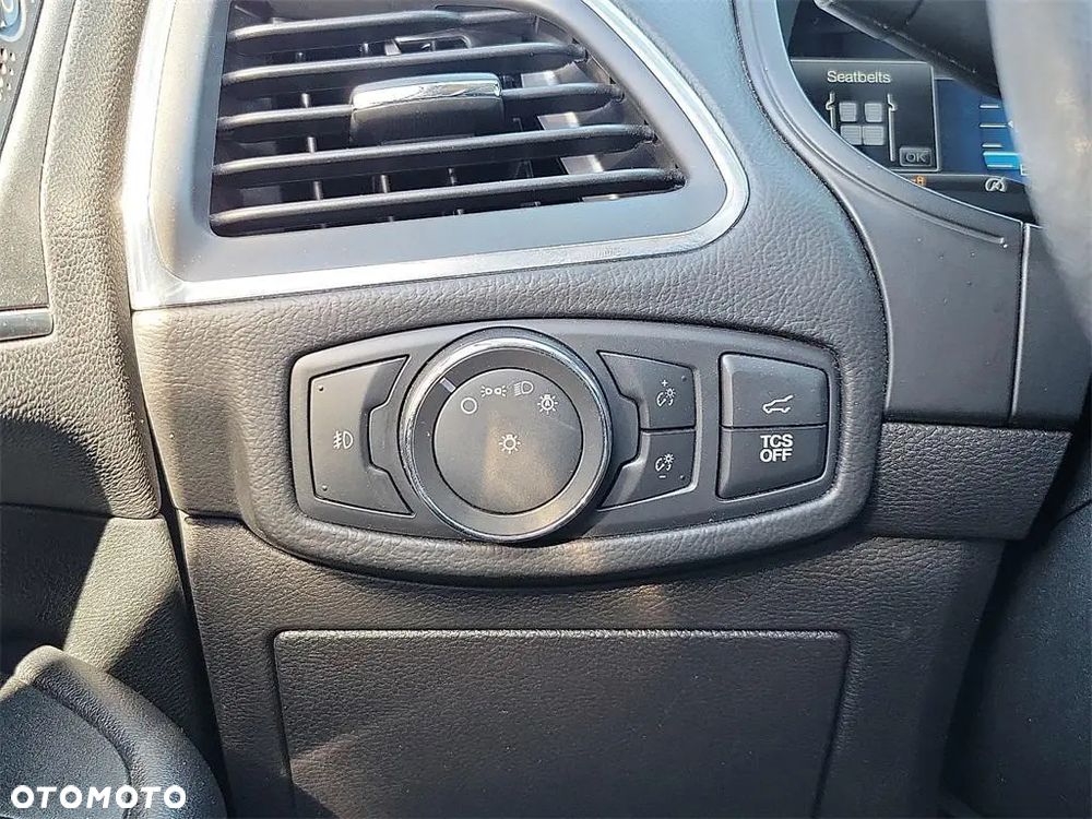 Ford Edge - 13