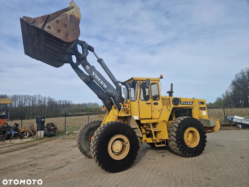 Volvo L 120 - 17