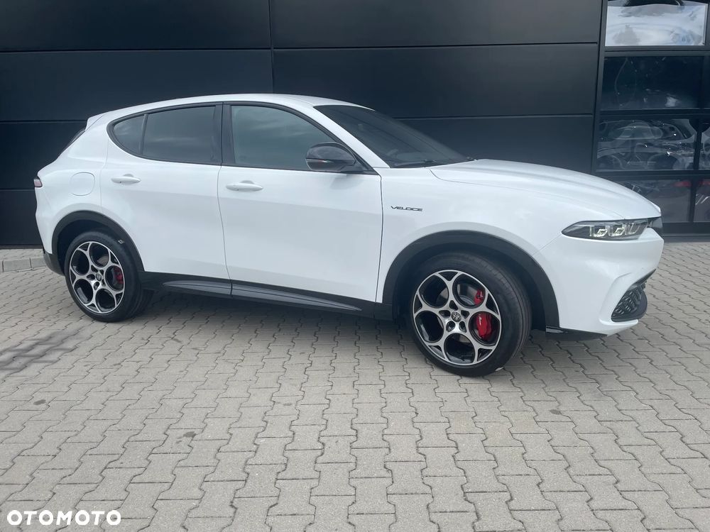 Alfa Romeo Tonale 1.5 T4 GSE mHEV Veloce DCT - 4