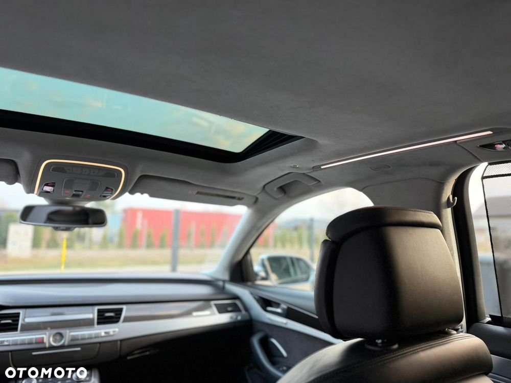 Audi S8 Standard - 13
