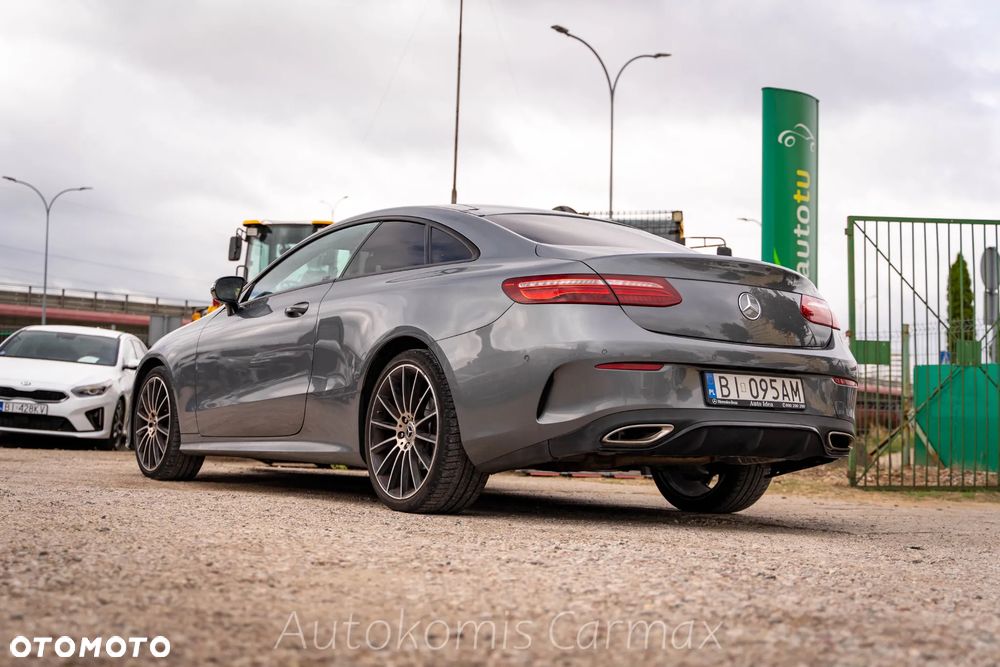 Mercedes-Benz Klasa E 200 4-Matic 9G-TRONIC - 10