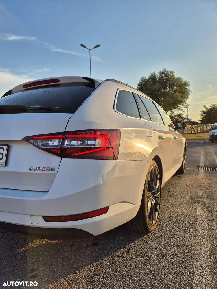 Skoda Superb 2.0 TDI DSG Ambition - 8