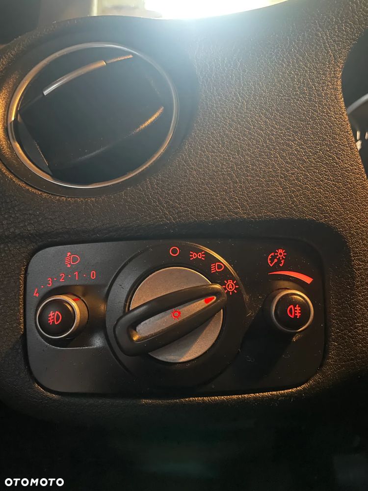 Ford Mondeo 1.6 Trend - 11