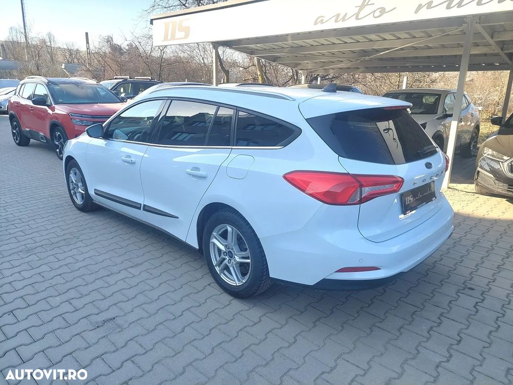 Ford Focus 1.5 EcoBlue Trend - 4