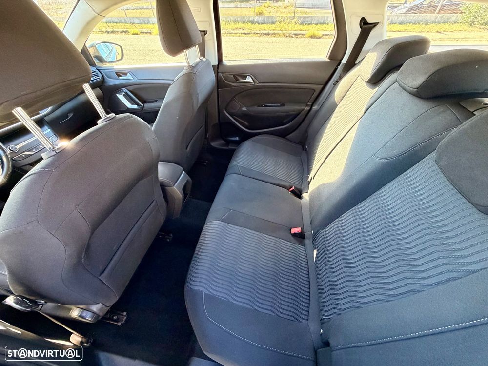 Peugeot 308 SW BlueHDi 120 Stop & Start Style - 9