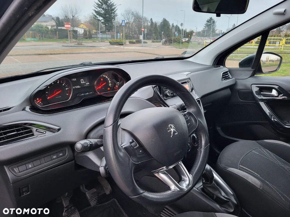 Peugeot 208 1.2 VTi Active - 4