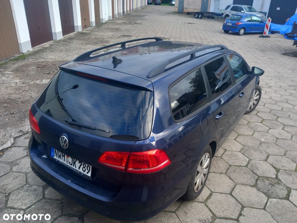 Volkswagen Passat Variant 2.0 Blue TDI SCR Comfortline - 9