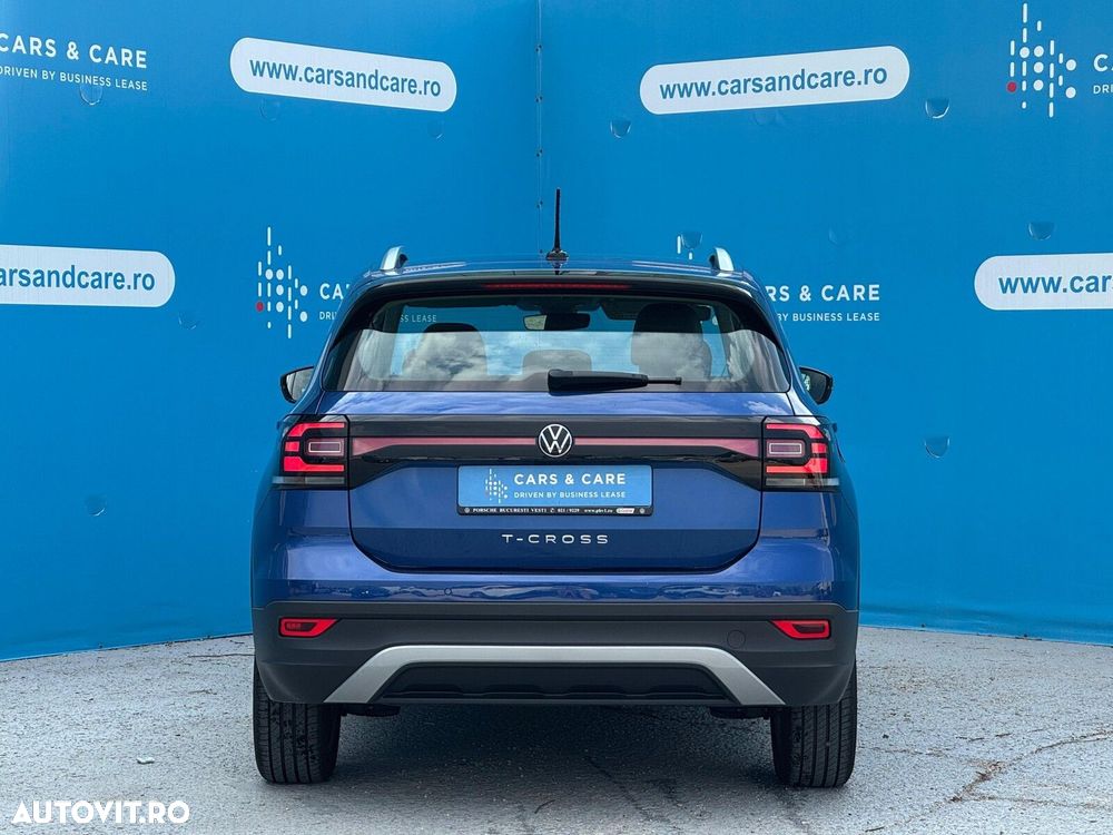 Volkswagen T-Cross - 13