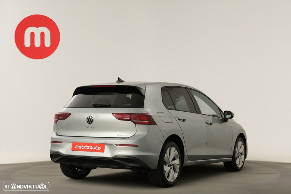 VW Golf 1.5 TSI e-Hybrid Life DSG - 4