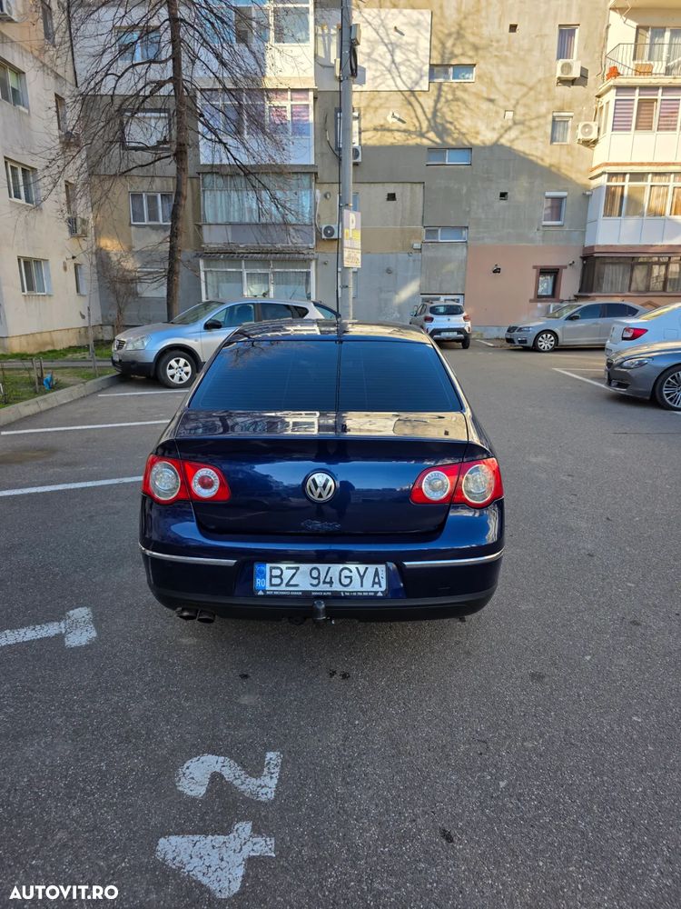 Volkswagen Passat 2.0TDI Comfortline DPF DSG - 6