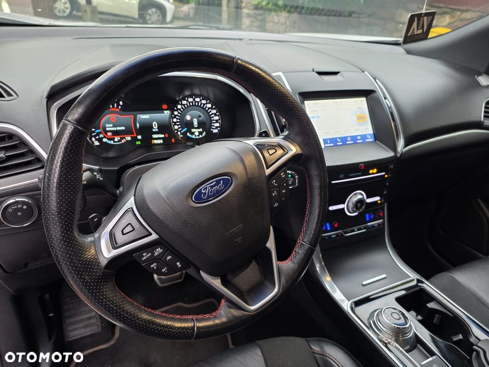 Ford Edge 2.0 TDCi Twin-Turbo 4WD Titanium - 32