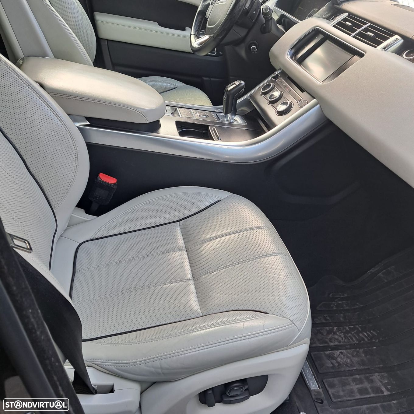 Land Rover Range Rover Sport - 24