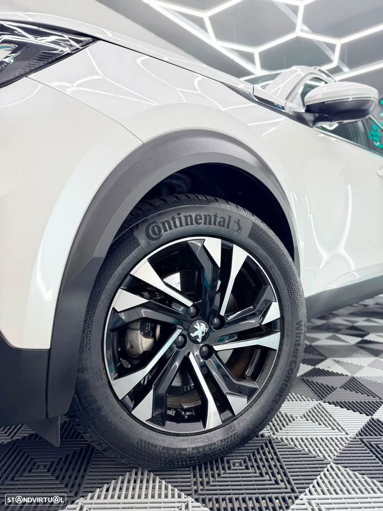 Peugeot e-2008 50 kWh Allure - 5