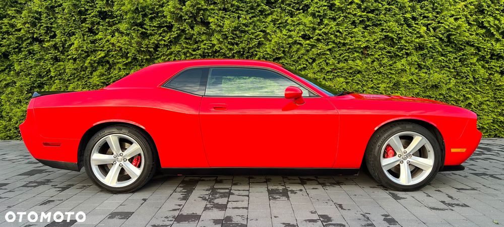 Dodge Challenger - 4