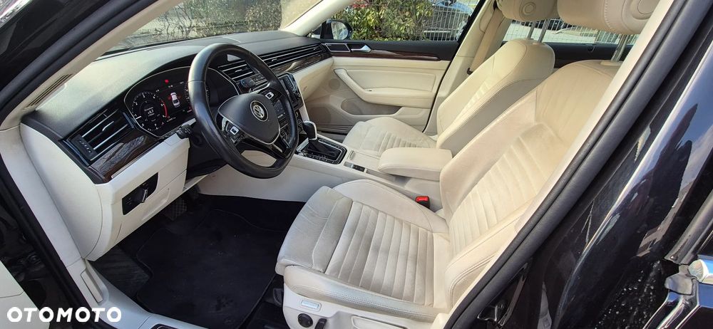 Volkswagen Passat 2.0 TDI BMT 4Mot Highline DSG - 11