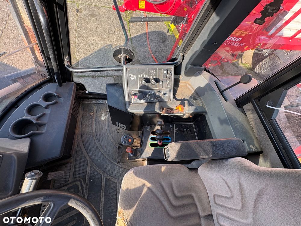 JCB 3200 - 11