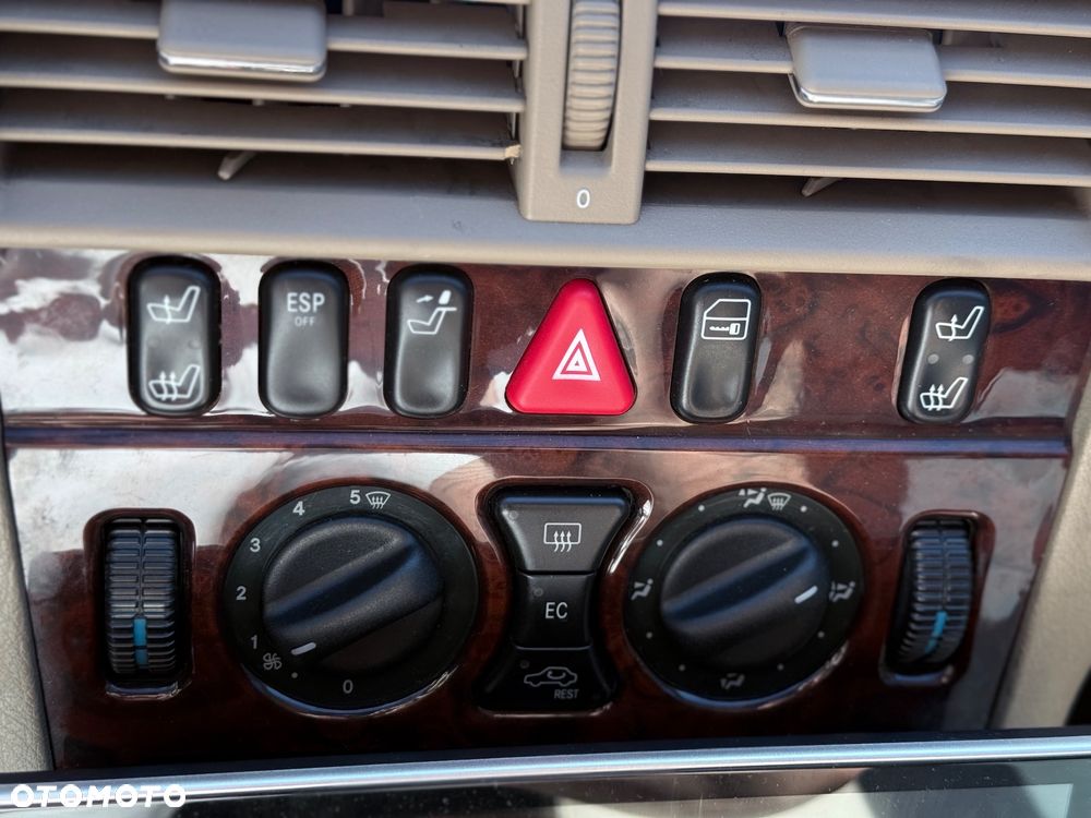 Mercedes-Benz Klasa C 230 Elegance - 13