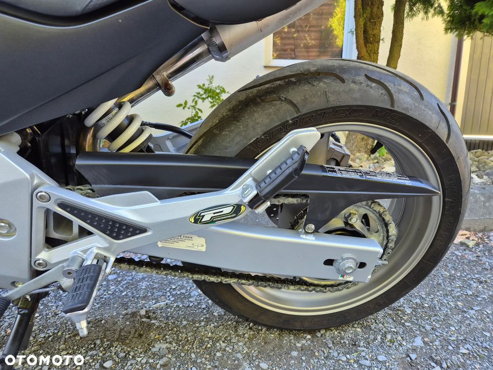 Honda Hornet - 18