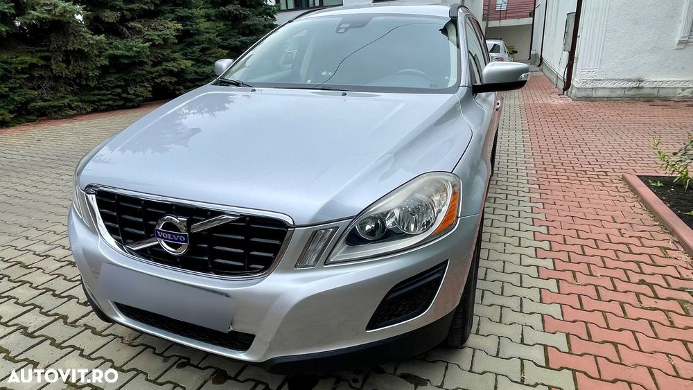 Volvo XC 60 2.4D AWD Momentum - 2