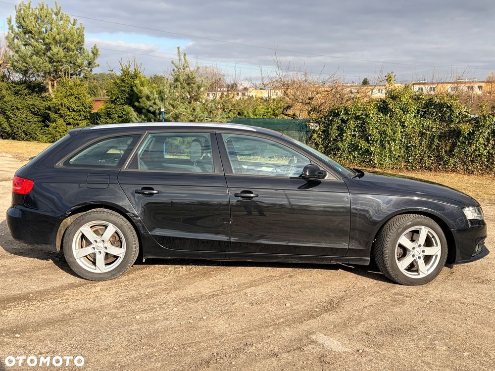 Audi A4 Avant - 10
