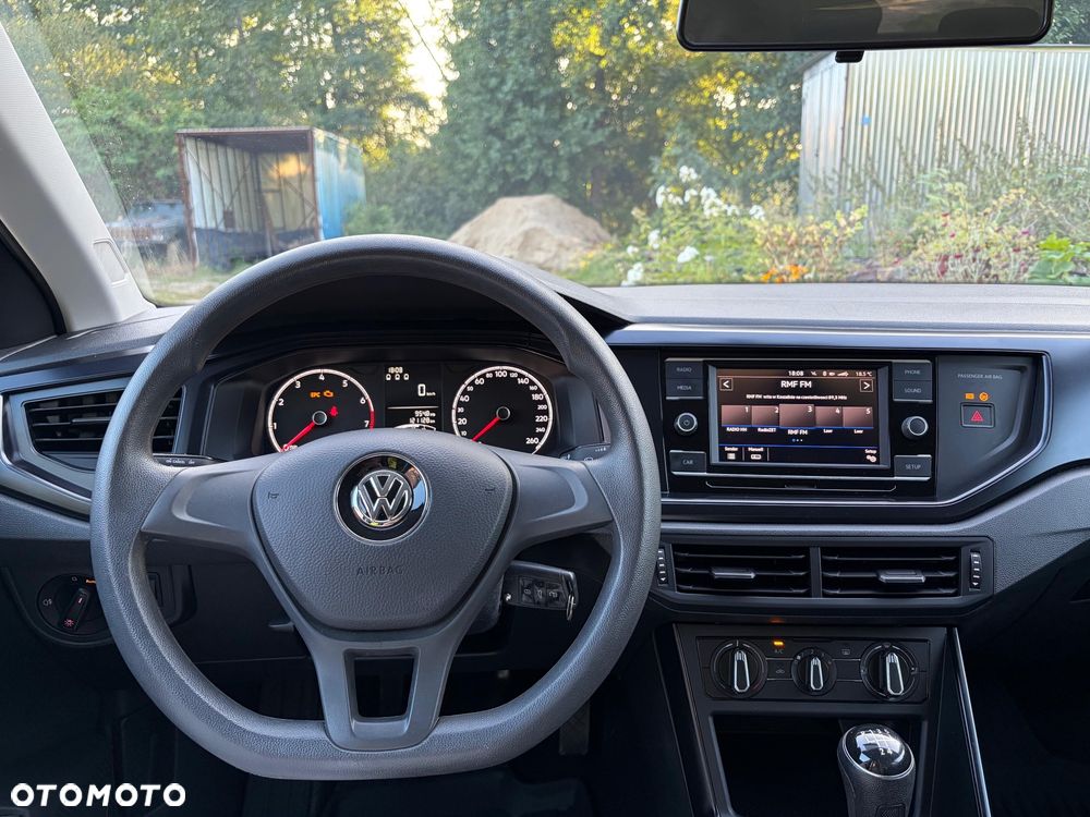 Volkswagen Polo - 11