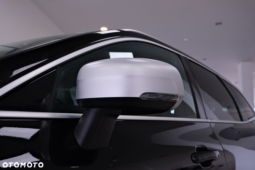 Volvo XC 60 T6 AWD Plug-In Hybrid R-Design - 20