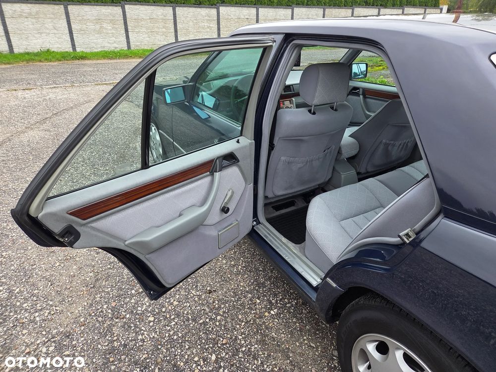 Mercedes-Benz Klasa E - 13