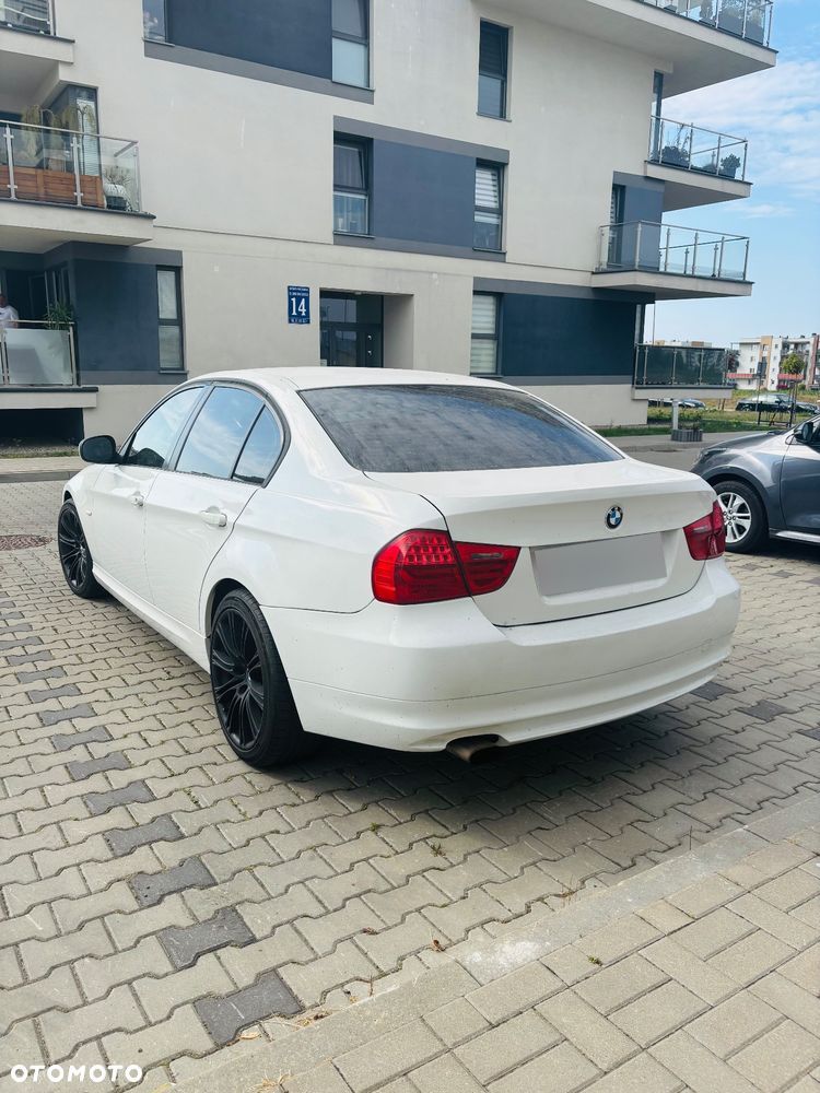 BMW Seria 3 316d - 9