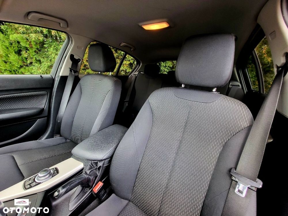BMW Seria 1 - 27