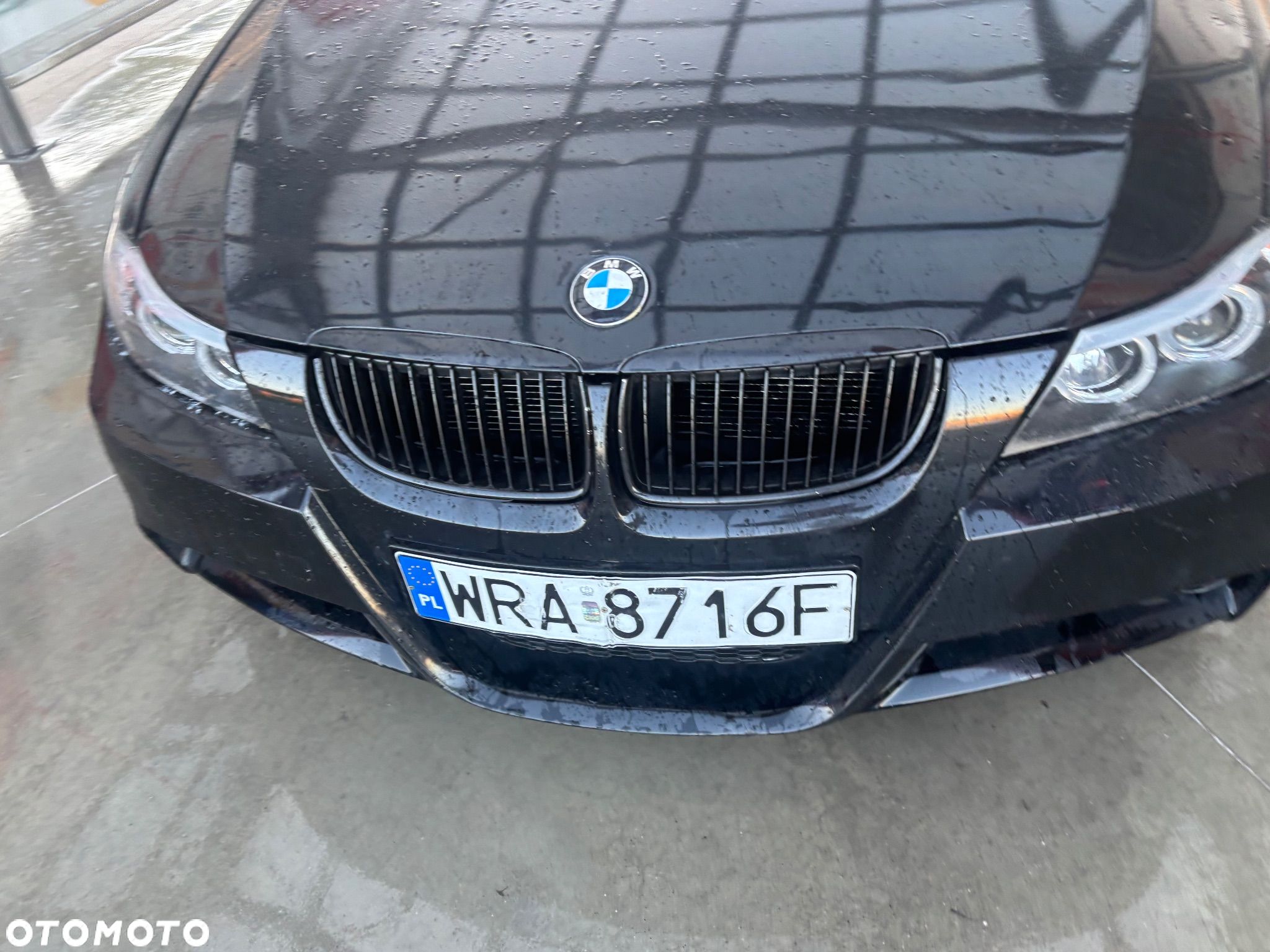 BMW Seria 3 318i Touring - 1