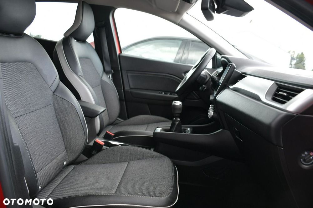 Renault Captur - 16