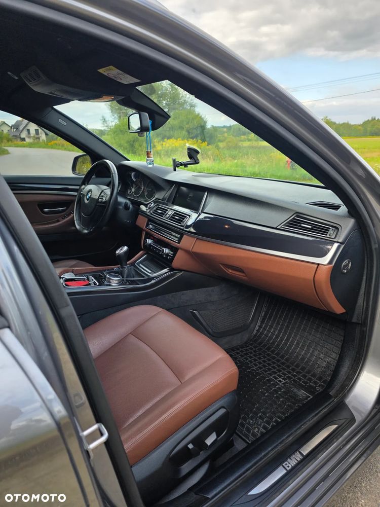 BMW Seria 5 520d - 9