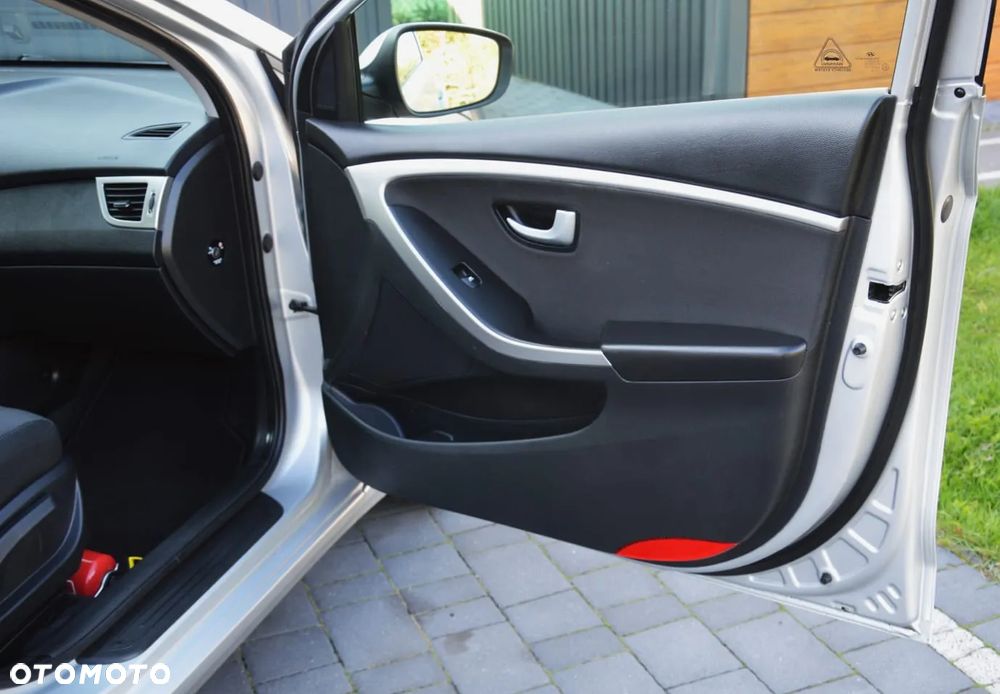 Hyundai i30 Kombi 1.6 CRDI Family - 35