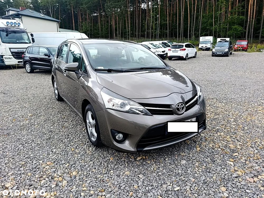 Toyota Verso 1.6 Sprint EU6 - 11