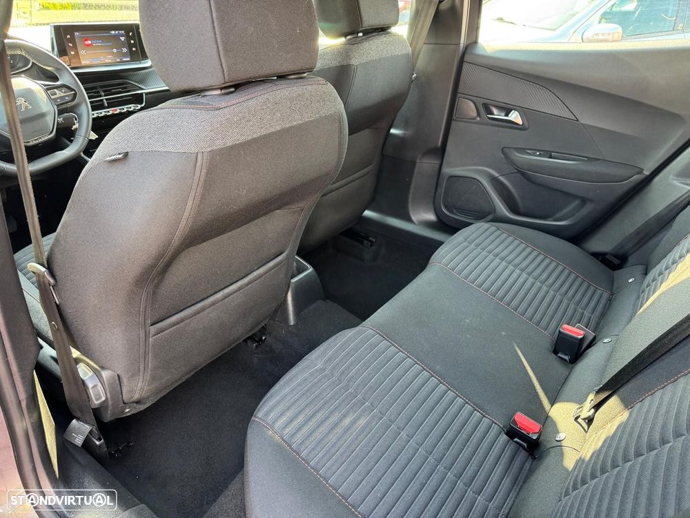 Peugeot 2008 1.2 PureTech Active Pack - 14