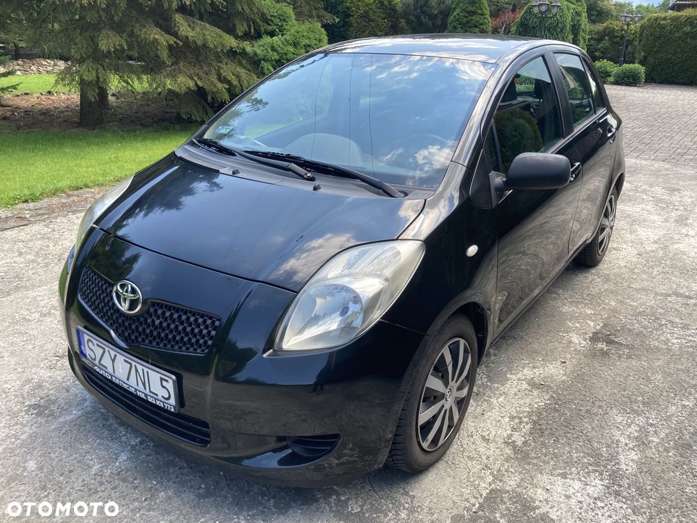 Toyota Yaris 1.3 Luna A/C - 1