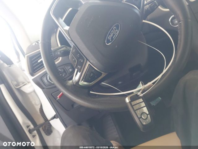 Ford Edge - 11