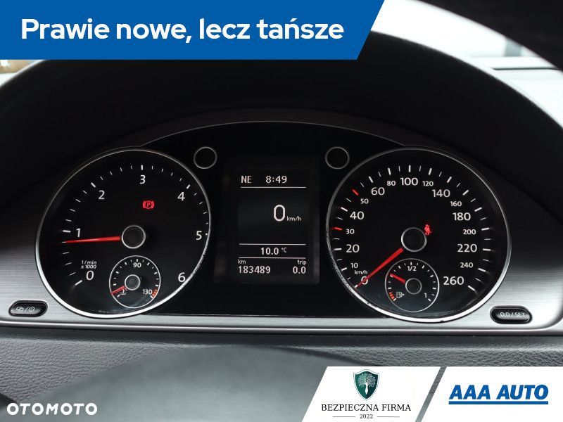 Volkswagen Passat - 13