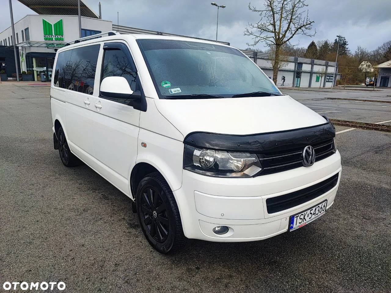 Volkswagen Caravelle - 9