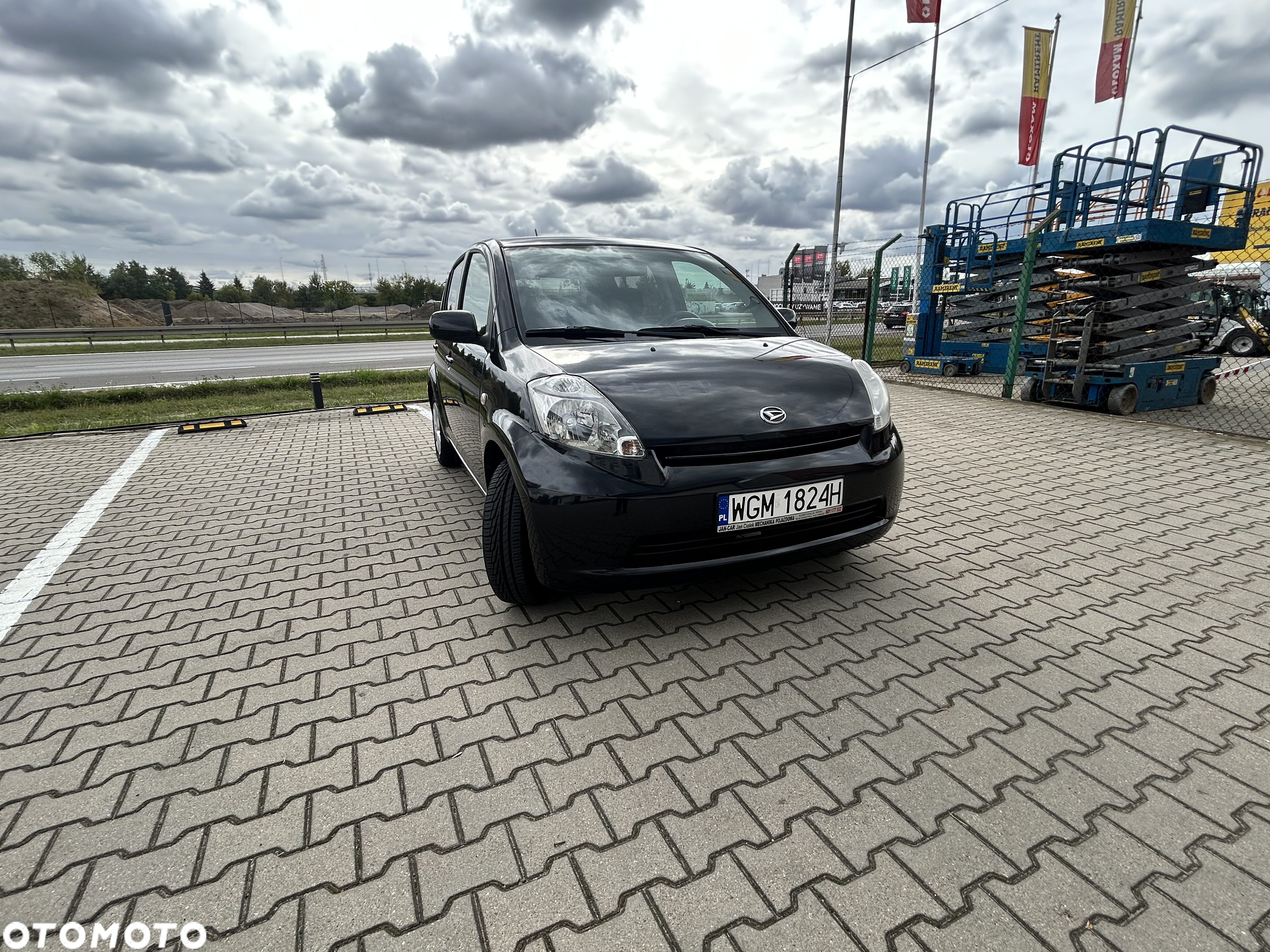 Daihatsu Sirion 1.0 - 2