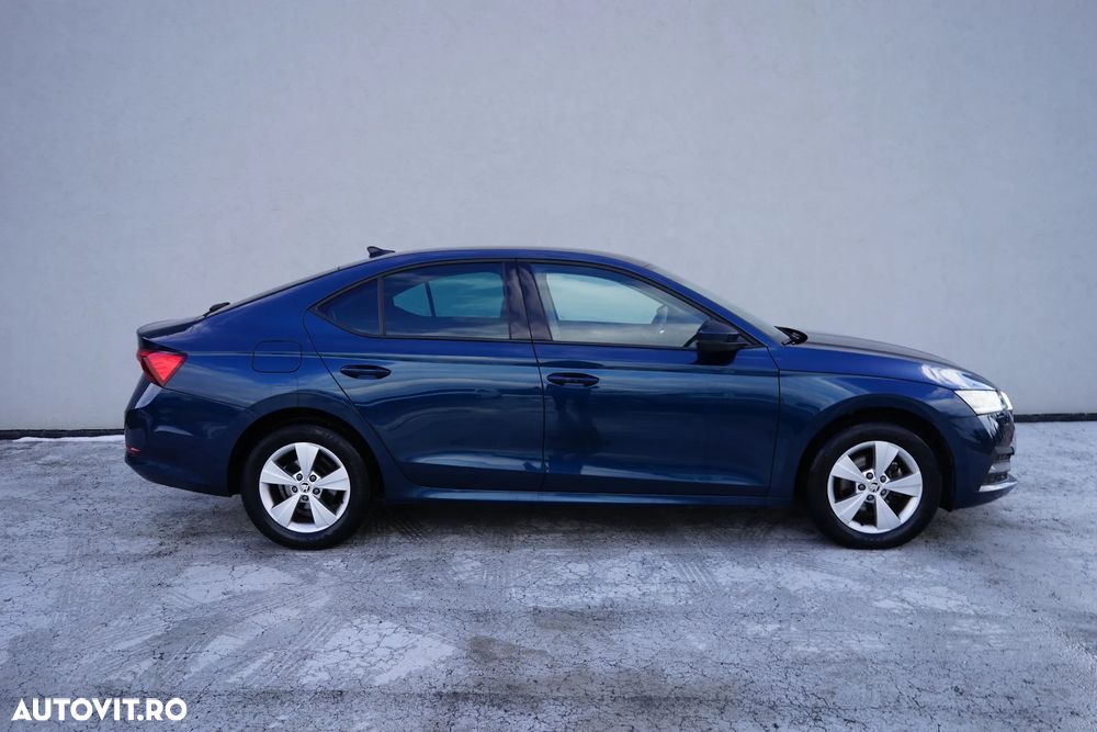 Skoda Octavia 2.0 TDI DSG Ambition - 6