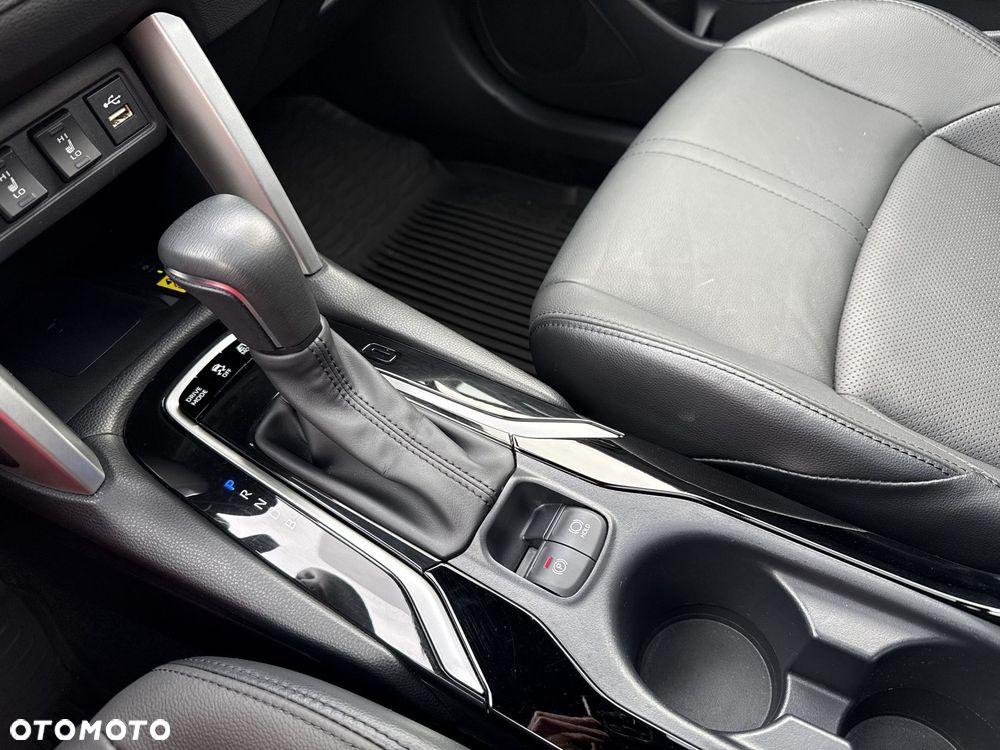 Toyota Corolla Cross 2.0 Hybrid Executive AWD - 17